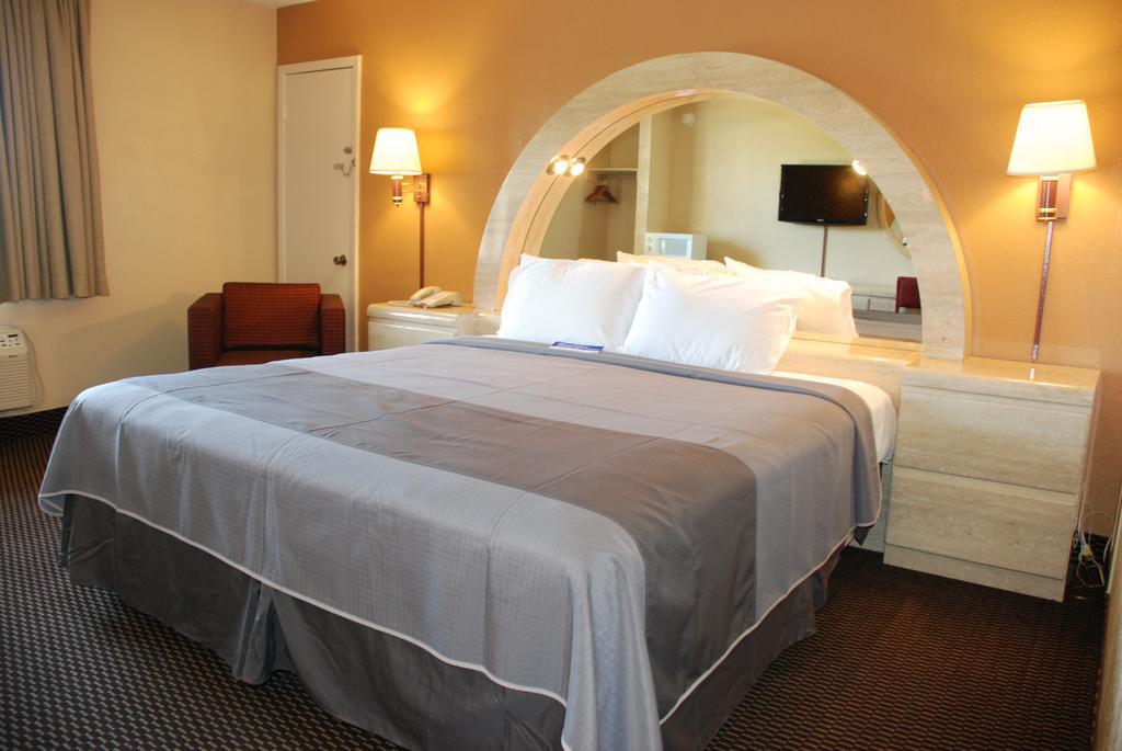 Apple Tree Inn Lindale Ngoại thất bức ảnh